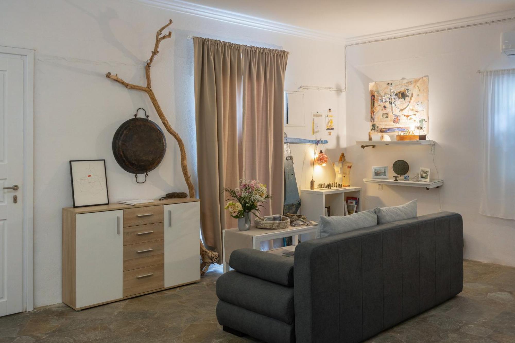 נאוסה Studio Home חדר תמונה